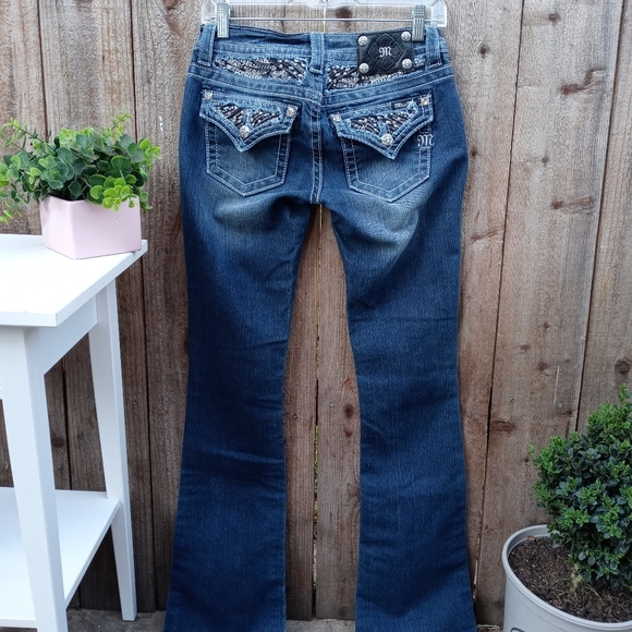 Miss Me Boot Jean's Embellished with Gems Size 26 - Picture 6 of 11